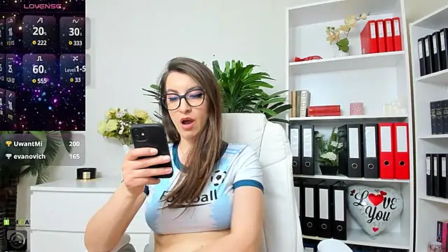 Snapshot of amayawest chatting on January 2025 10:50:02 AM amayawest online show from January 2025 10:50:02 AM