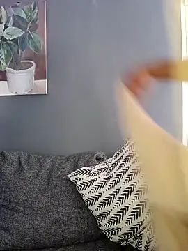 Snapshot of SWEETDOLLY29XX chatting on February 2025 07:48:01 AM SWEETDOLLY29XX online show from February 2025 07:48:01 AM