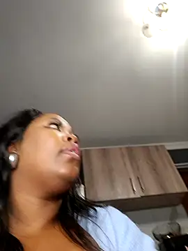 SWEETDOLLY29XX online show from July 2026 10:34:01 PM