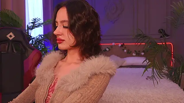 Snapshot of Devilinee chatting on October 2025 06:32:02 AM Devilinee online show from October 2025 06:32:02 AM