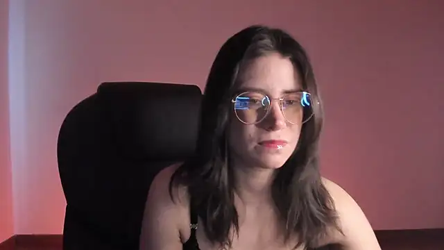 Snapshot of HazelKush chatting on September 2025 09:50:01 PM HazelKush online show from September 2025 09:50:01 PM