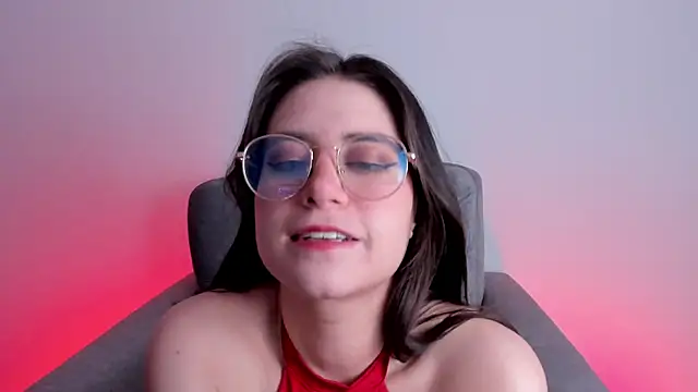 Snapshot of HazelKush chatting on November 2025 10:10:01 PM HazelKush online show from November 2025 10:10:01 PM