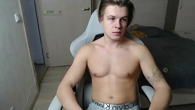 Sunny-Girl1 online show from March 2025 01:28:02 PM