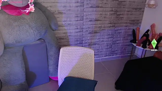 TinnaCobb online show from February 2026 03:29:01 PM