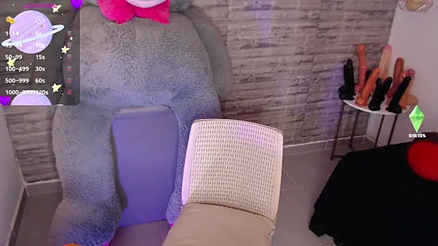 TinnaCobb online show from May 2026 10:22:02 AM