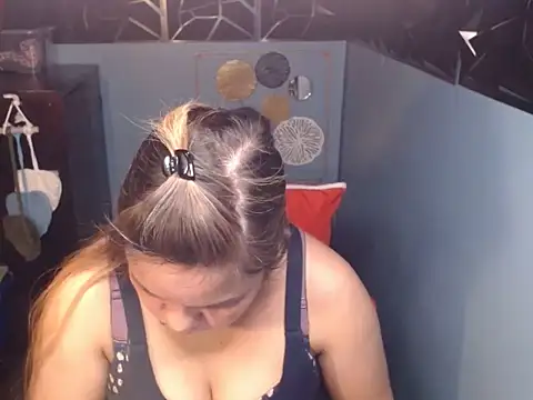 Snapshot of ambersmile chatting on October 2025 10:58:02 AM ambersmile online show from October 2025 10:58:02 AM