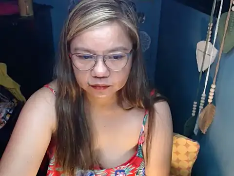 Snapshot of ambersmile chatting on November 2025 08:52:02 PM ambersmile online show from November 2025 08:52:02 PM