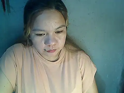 Snapshot of ambersmile chatting on February 2026 12:09:01 PM ambersmile online show from February 2026 12:09:01 PM