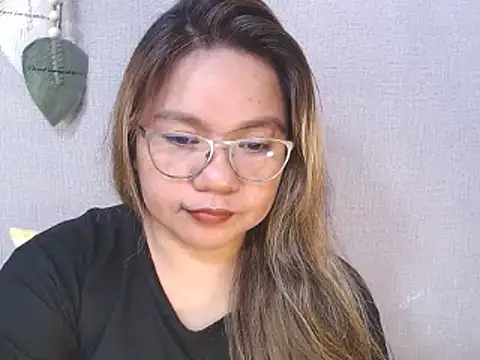 ambersmile online show from March 2026 12:50:01 AM