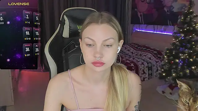 BiMolly online show from February 2025 02:25:02 PM