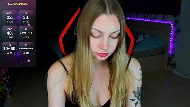 BiMolly online show from March 2026 02:05:02 AM