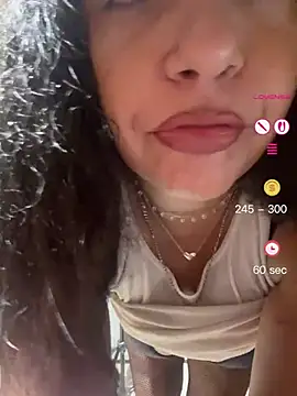 PichyPrettyPussy online show from May 2026 07:19:02 PM