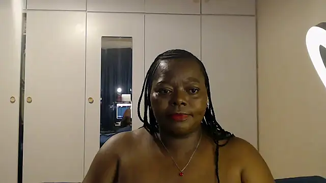 MatureBoobsDiva online show from October 2025 07:02:02 PM