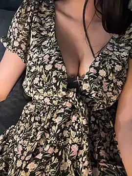 Cute crystal online show from February 2025 08:24:01 AM