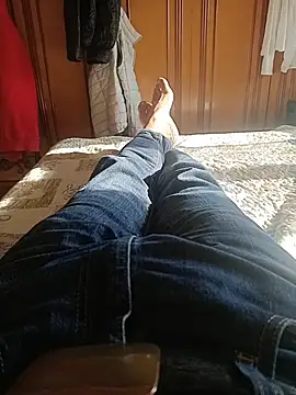 Snapshot of Bobby967 chatting on November 2025 09:42:02 AM Bobby967 online show from November 2025 09:42:02 AM