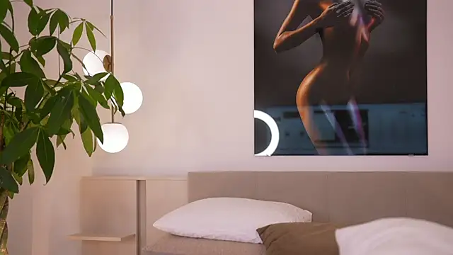 Snapshot of DoviaClaire chatting on November 2025 07:40:01 AM DoviaClaire online show from November 2025 07:40:01 AM