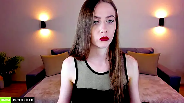 TheWoman   online show from September 2025 06:44:02 PM