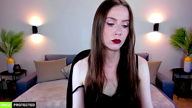 Snapshot of TheWoman__ chatting on July 2026 10:43:02 AM TheWoman online show from July 2026 10:43:02 AM