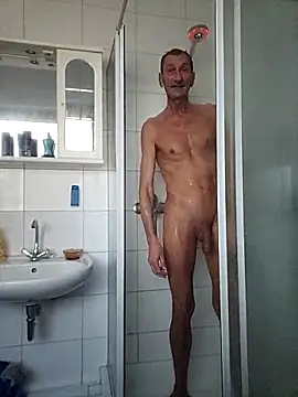 Snapshot of Python43 chatting on March 2026 08:38:01 AM Python43 online show from March 2026 08:38:01 AM