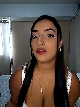Shantal Lovee online show from April 2026 01:15:01 PM