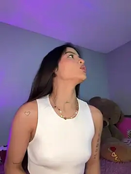 Snapshot of Sammy_pink chatting on December 2024 01:56:01 AM Sammy pink online show from December 2024 01:56:01 AM