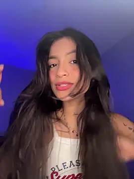 Snapshot of Sammy_pink chatting on January 2025 01:29:01 AM Sammy pink online show from January 2025 01:29:01 AM