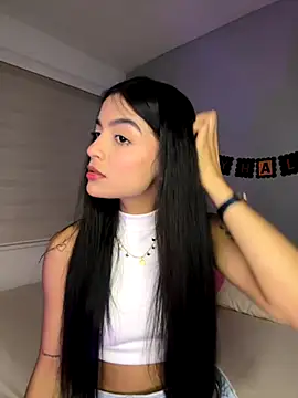 Snapshot of Sammy_pink chatting on November 2025 12:43:01 AM Sammy pink online show from November 2025 12:43:01 AM