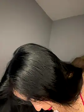 Snapshot of Sammy_pink chatting on December 2025 02:27:01 AM Sammy pink online show from December 2025 02:27:01 AM