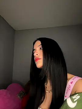 Snapshot of Sammy_pink chatting on January 2026 11:30:02 PM Sammy pink online show from January 2026 11:30:02 PM