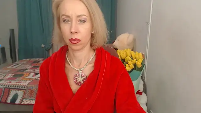 Snapshot of LuxuryNika chatting on March 2025 08:57:01 PM LuxuryNika online show from March 2025 08:57:01 PM