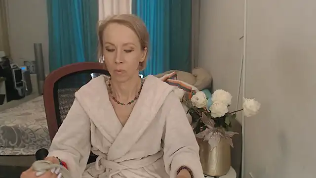 LuxuryNika online show from May 2026 01:29:02 PM