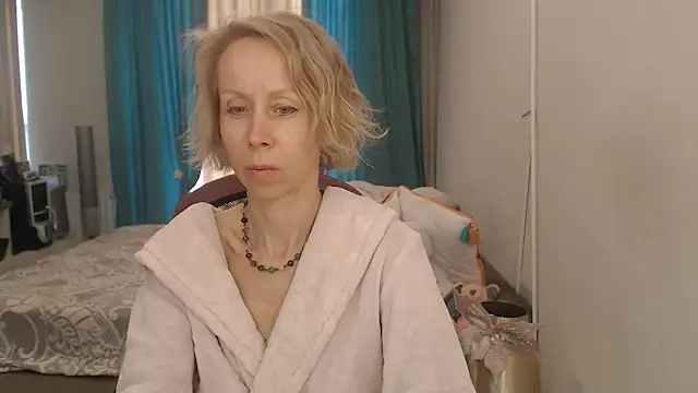 LuxuryNika online show from May 2026 11:18:01 AM