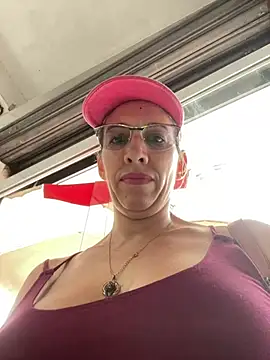 Gatitacarlita online show from January 2025 03:58:01 PM