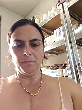 Snapshot of IsabelleCraft chatting on June 2026 10:15:01 AM IsabelleCraft online show from June 2026 10:15:01 AM