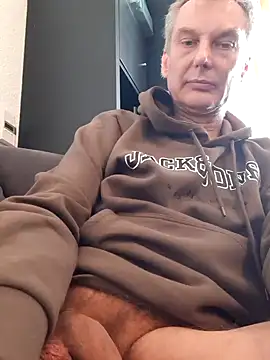 Snapshot of grandcool chatting on February 2025 03:05:02 PM grandcool online show from February 2025 03:05:02 PM