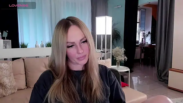 Libby Nora online show from January 2025 01:03:02 PM