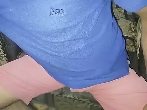 Snapshot of robertocastillo-2017 chatting on November 2025 04:33:02 AM robertocastillo-2017 online show from November 2025 04:33:02 AM