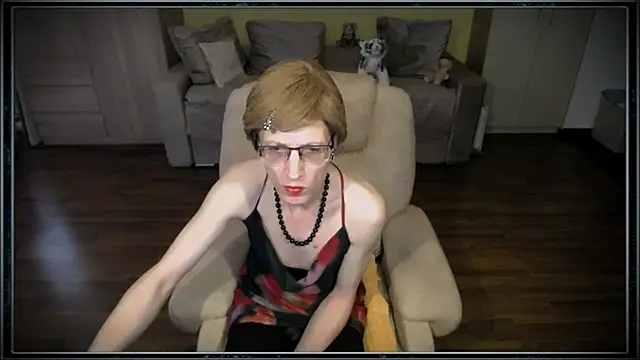 Snapshot of clementine chatting on March 2026 08:18:01 AM clementine online show from March 2026 08:18:01 AM