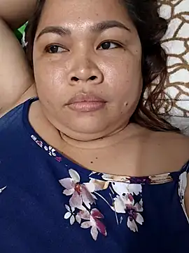 XXLorie 02 online show from May 2026 02:00:02 PM