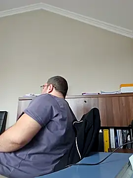 Andrew1900529 online show from March 2025 12:48:02 PM