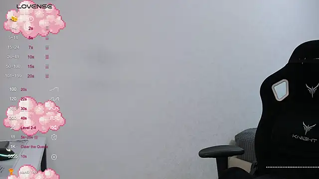 SkyqueenI online show from March 2025 08:47:02 AM