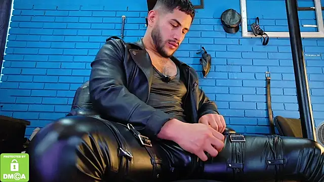 Snapshot of TheIan26 chatting on December 2025 06:23:01 PM TheIan26 online show from December 2025 06:23:01 PM