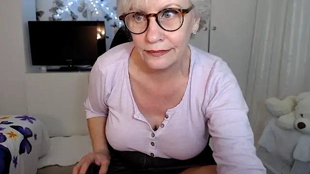 Ghertrude52 online show from March 2025 04:21:02 AM