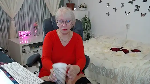 Ghertrude52 online show from October 2025 03:26:02 AM