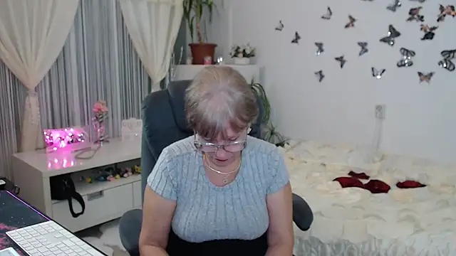 Ghertrude52 online show from October 2025 03:16:01 AM