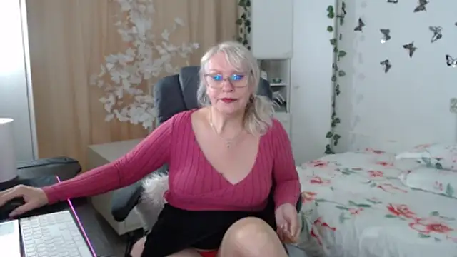 Snapshot of Ghertrude52 chatting on May 2026 04:28:01 AM Ghertrude52 online show from May 2026 04:28:01 AM