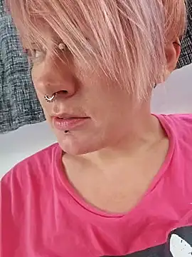 PinkTheHawk online show from January 2025 06:02:01 PM