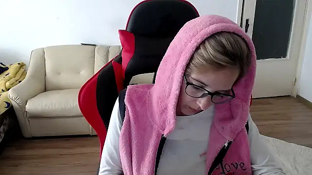 SexxyLety online show from September 2025 11:15:02 AM