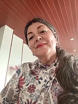 emma tour online show from September 2025 09:48:02 PM