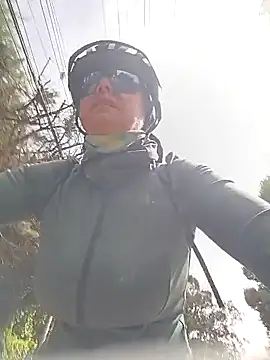 emma tour online show from April 2026 02:43:01 PM